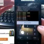 Desbloquear un Lumia 535: Ingresar el código de desbloqueo de SIM en la pantalla del teléfono.